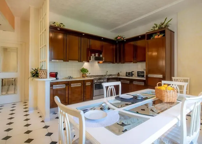 Mare In Vista Апартаменты *